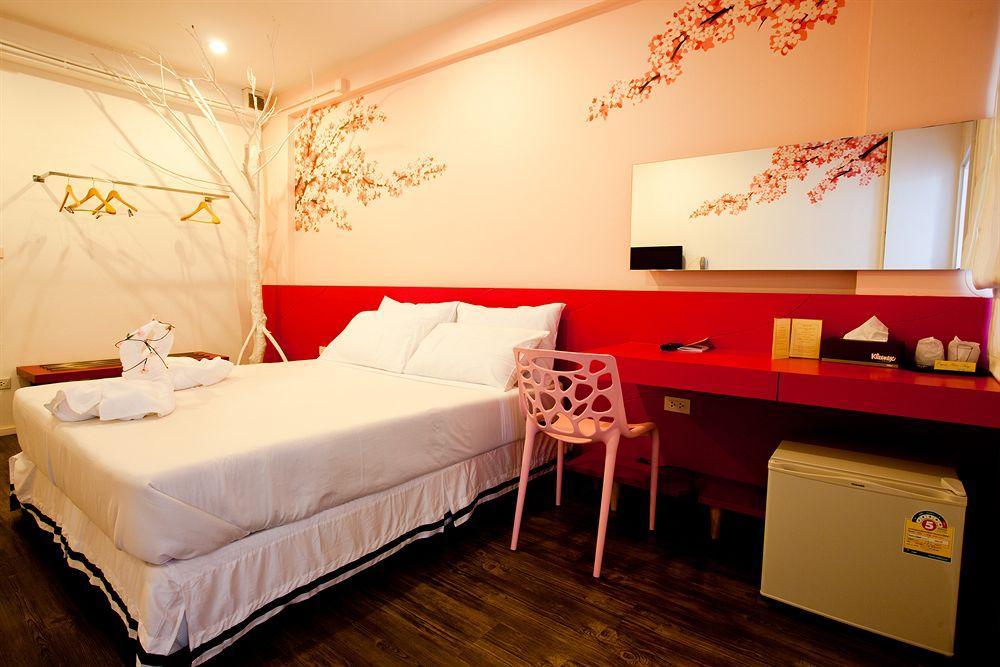 U431 Chaengwattana Hotel Nonthaburi Exterior photo