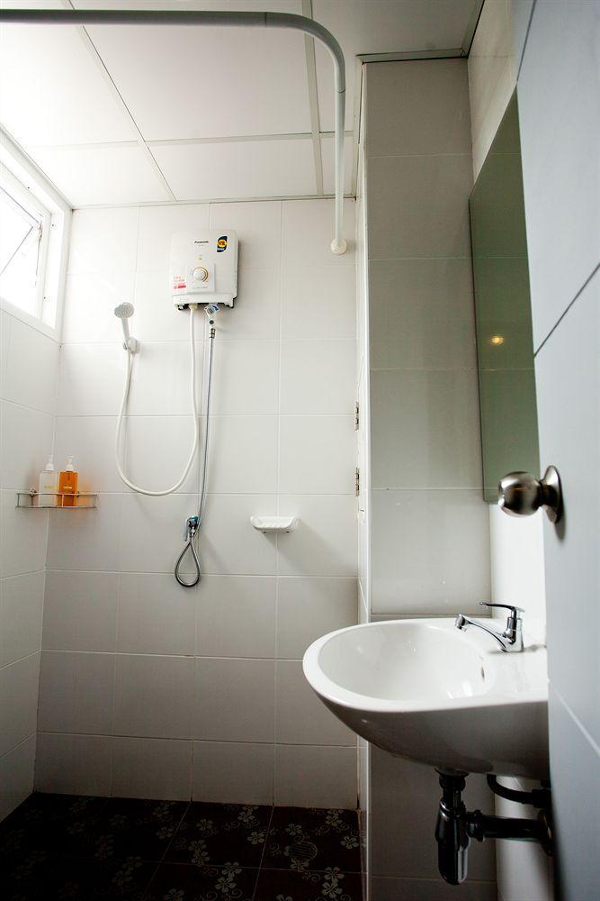 U431 Chaengwattana Hotel Nonthaburi Exterior photo